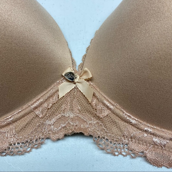 VS TAN "Body By Victoria" Wireless, 40DD. *P10 - Picture 2 of 9